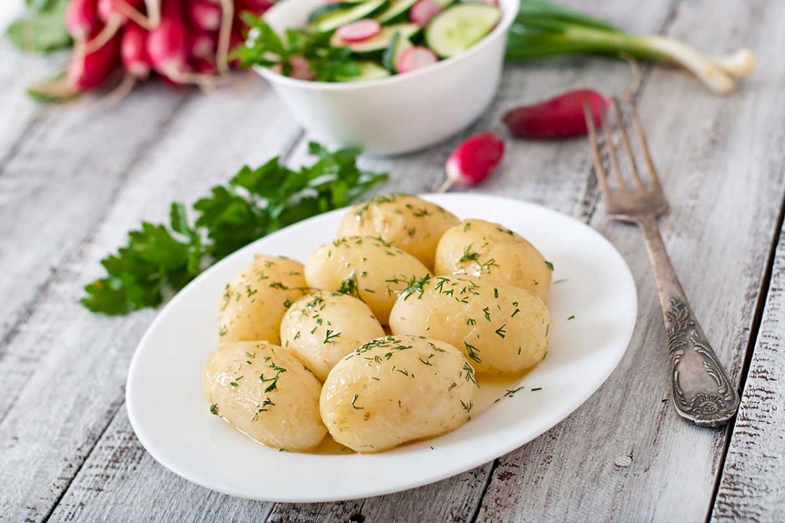 Easy Boiled Potatoes Recipe. Gymonset