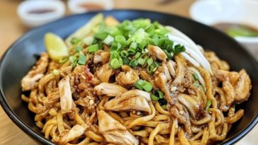 Everyday Hokkien Noodles Recipe with stir-fried noodles, shrimp, vegetables, and savory sauce served in a bowl.