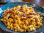 Cheesy pasta with chicken and bacon