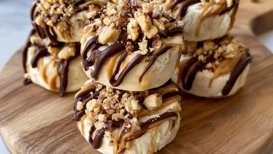 Frozen peanut butter yogurt bites – Bite‑sized frozen treats with creamy peanut butter and yogurt.